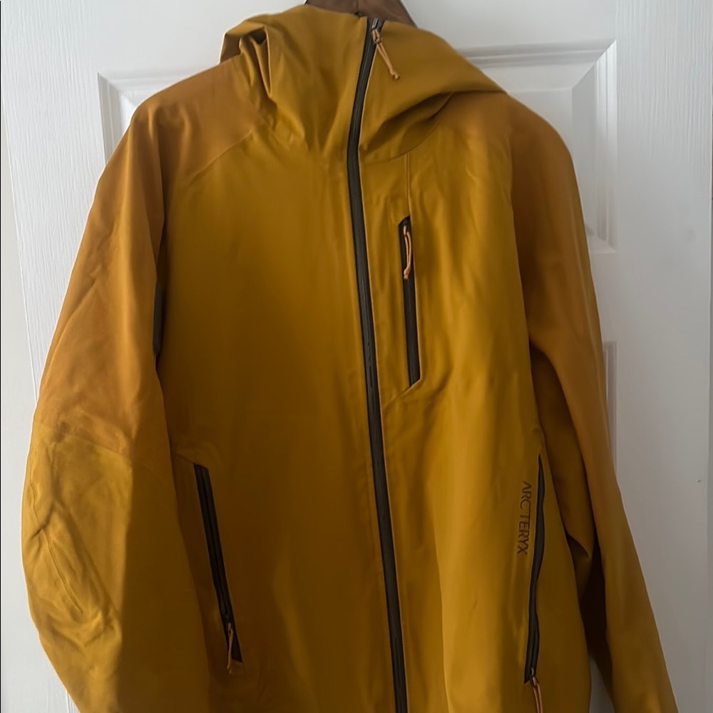 Arc'teryx Ski Jacket for Snowboarding